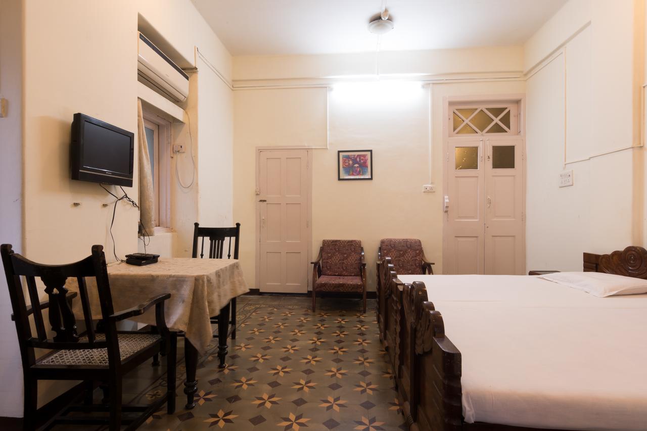 מומביי Bed And Breakfast At Colaba מראה חיצוני תמונה