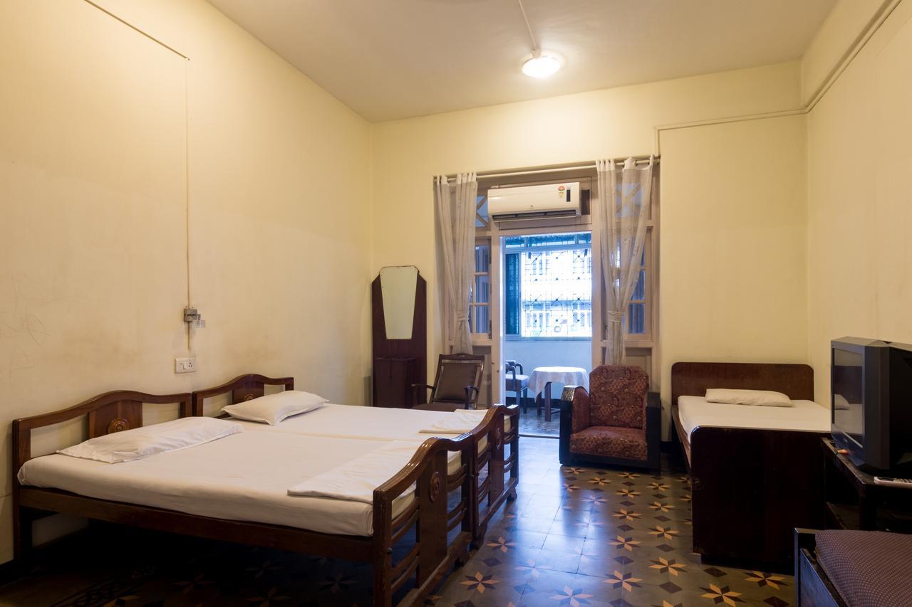 מומביי Bed And Breakfast At Colaba מראה חיצוני תמונה